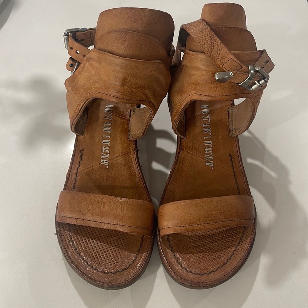 Gorgeous almost new real leather sandals